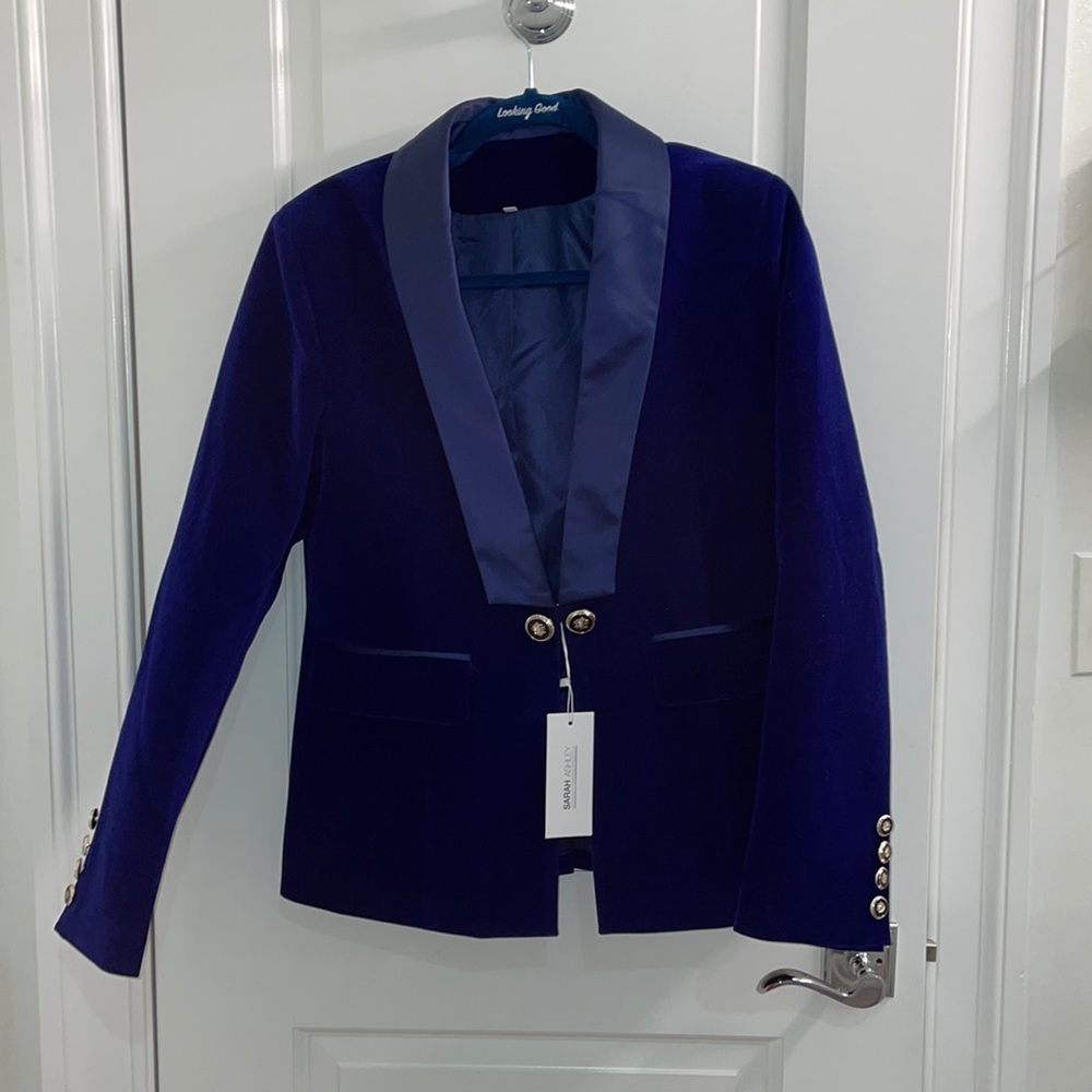 NWT Sarah Ashley Blue Top